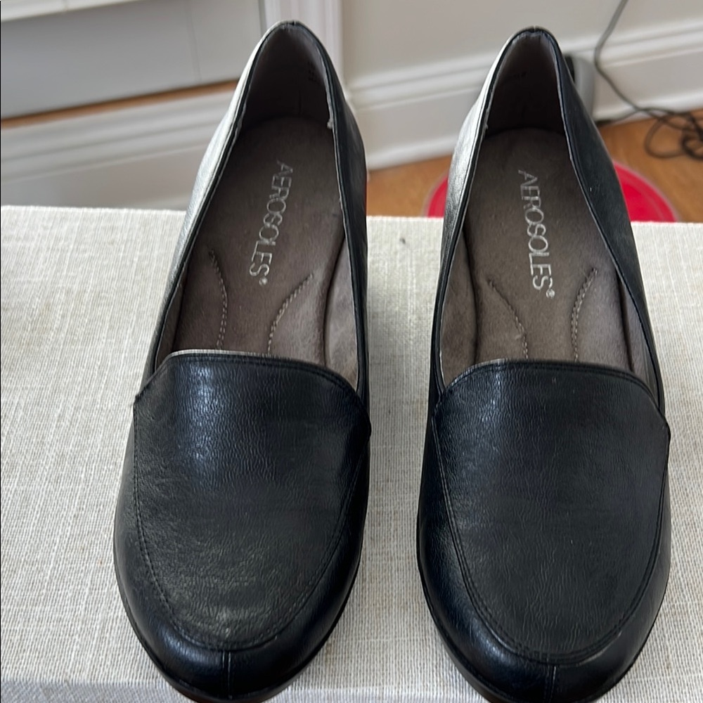 AEROSOLES Black Classic Loafers with Smooth Upper